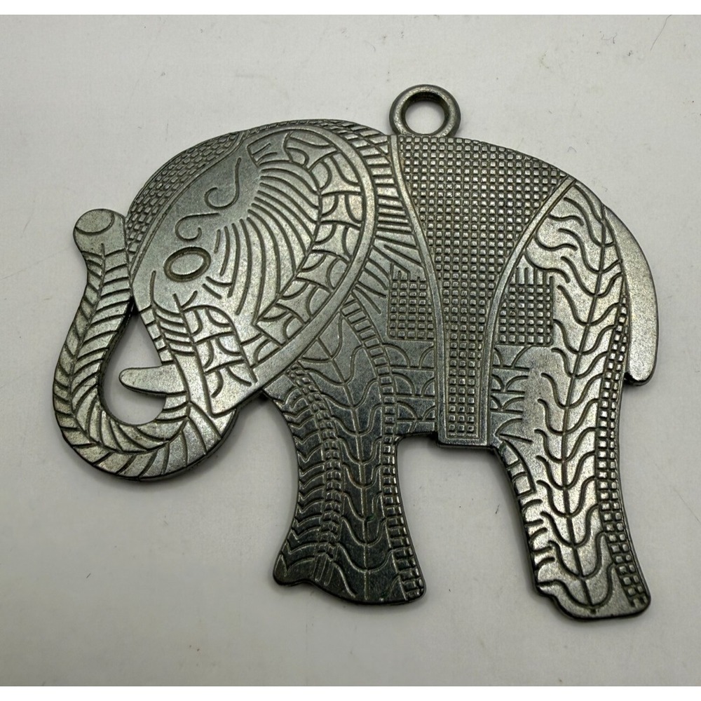 Vintage Elephant Pendant Silver Tone Etched Tribal Boho Safari Necklace Charm